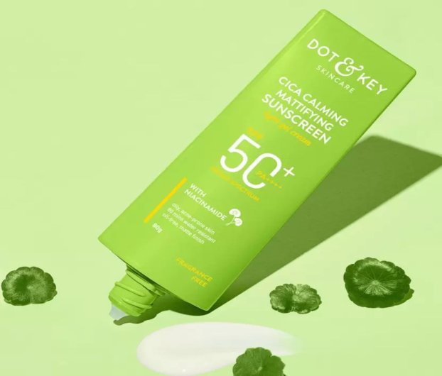 DOT & KEY CICA & NIACINAMIDE MATTIFYING SUNSCREEN SPF 50 PA++++ 80 GM