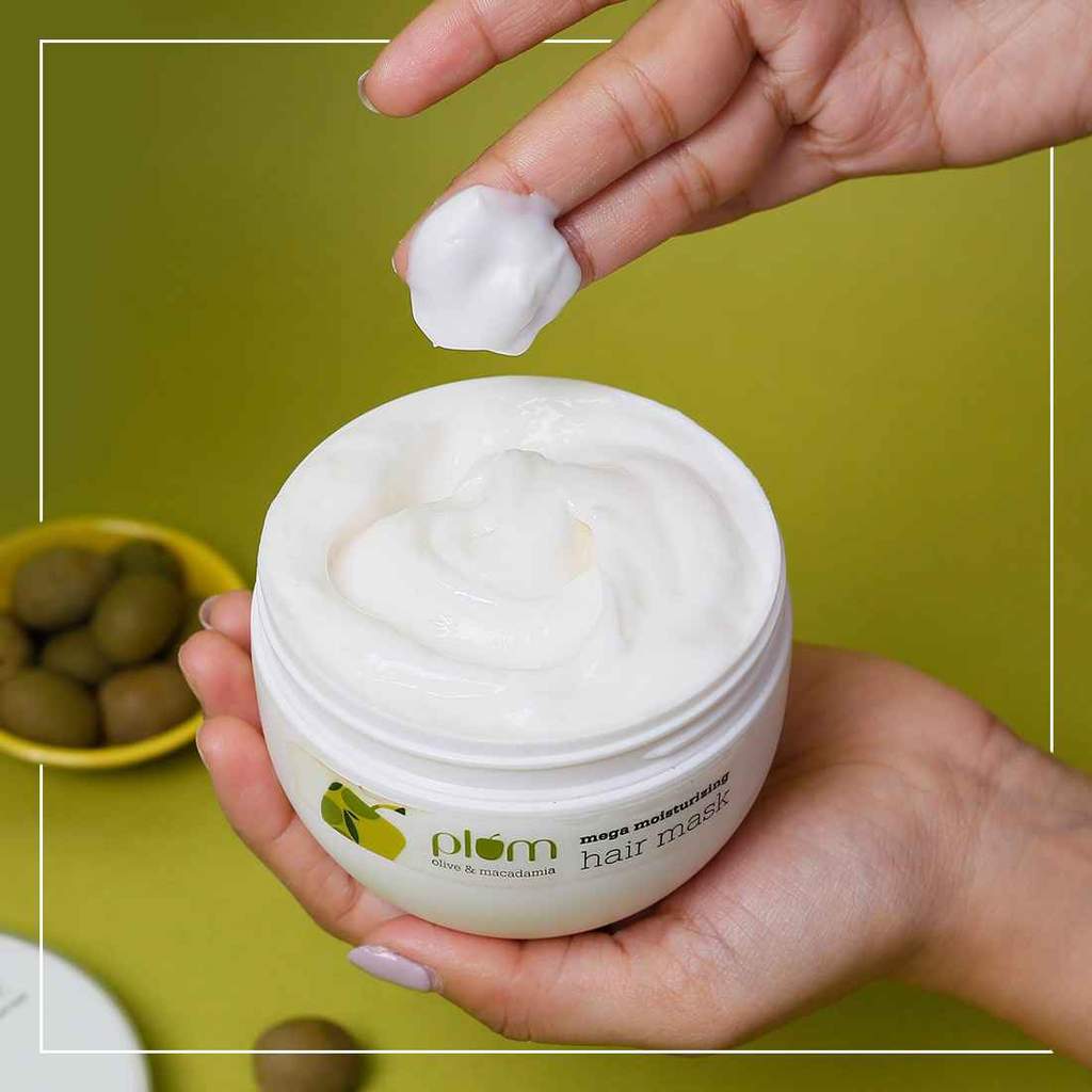 PLUM OLIVE & MACADAMIA MEGA MOISTURIZING HAIR MASK - 250ML