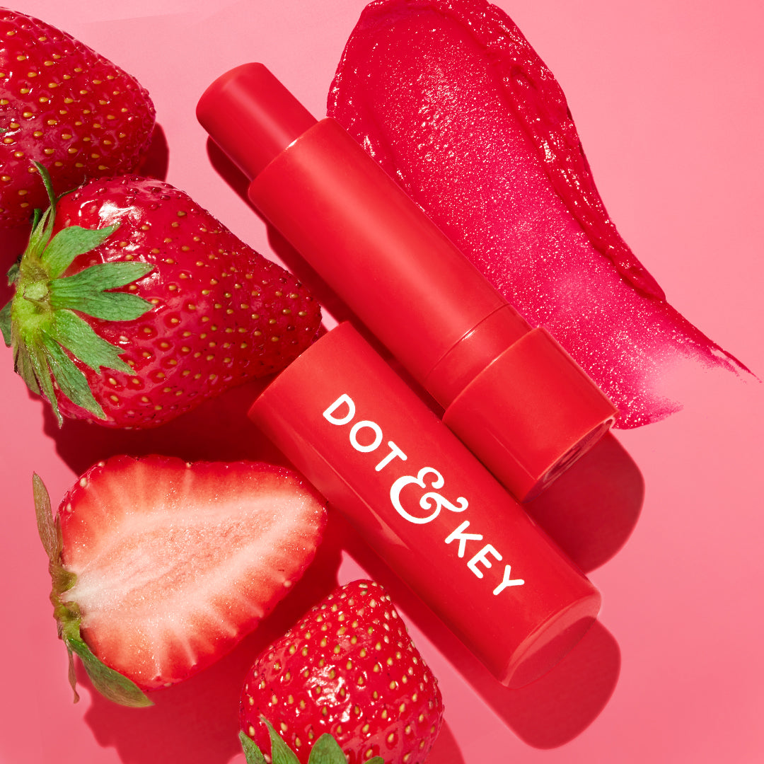 DOT & KEY SPF 50+ BARRIER REPAIR HYDRATING LIP BALM STRAWBERRY RED 4.5 GM